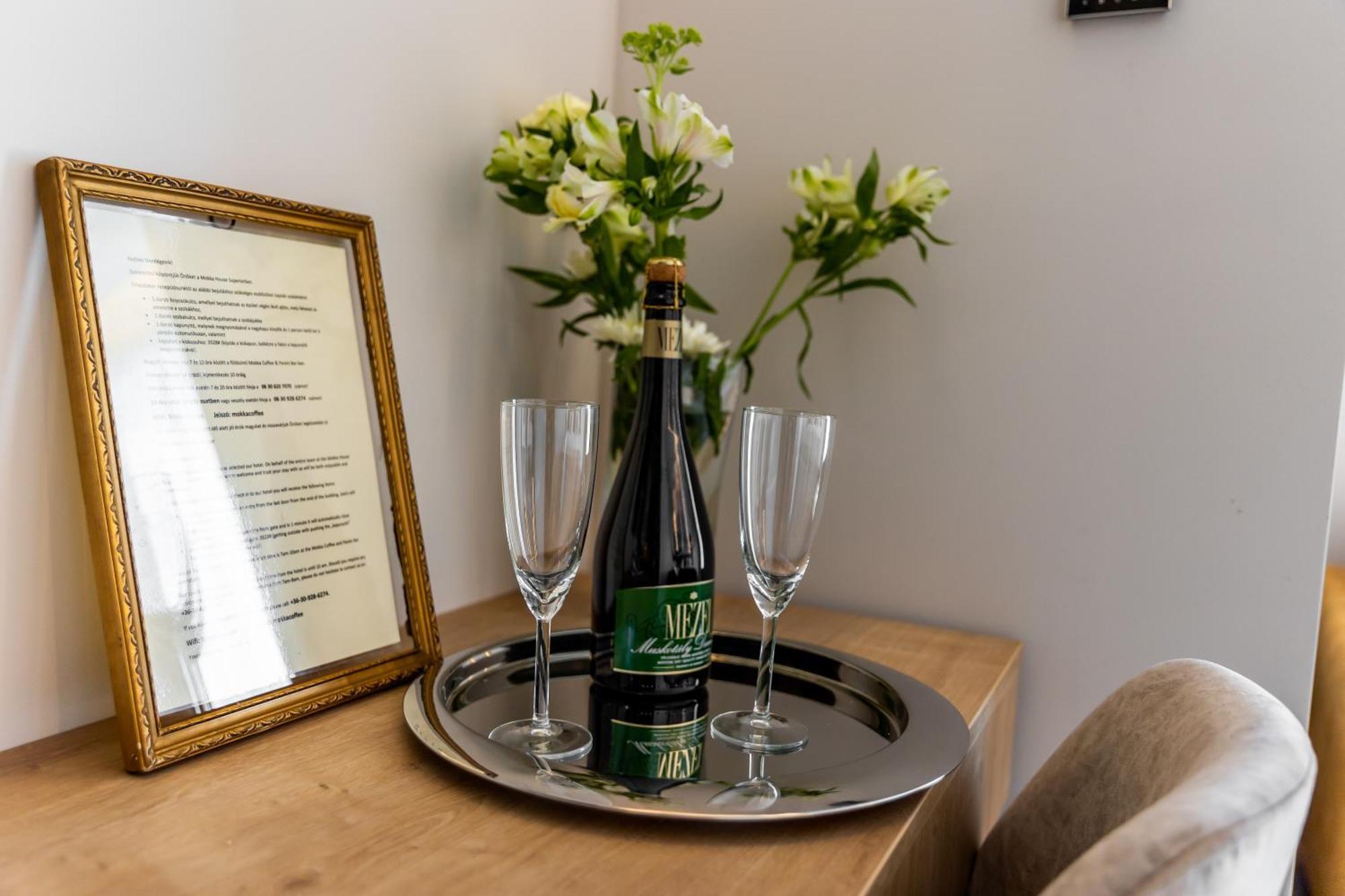 Mokka House Panzio Bed & Breakfast Miskolc Exterior photo